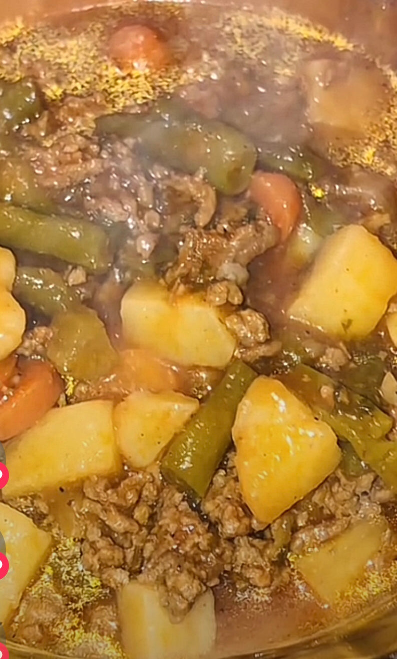 1/2 Pan of Beef Soup